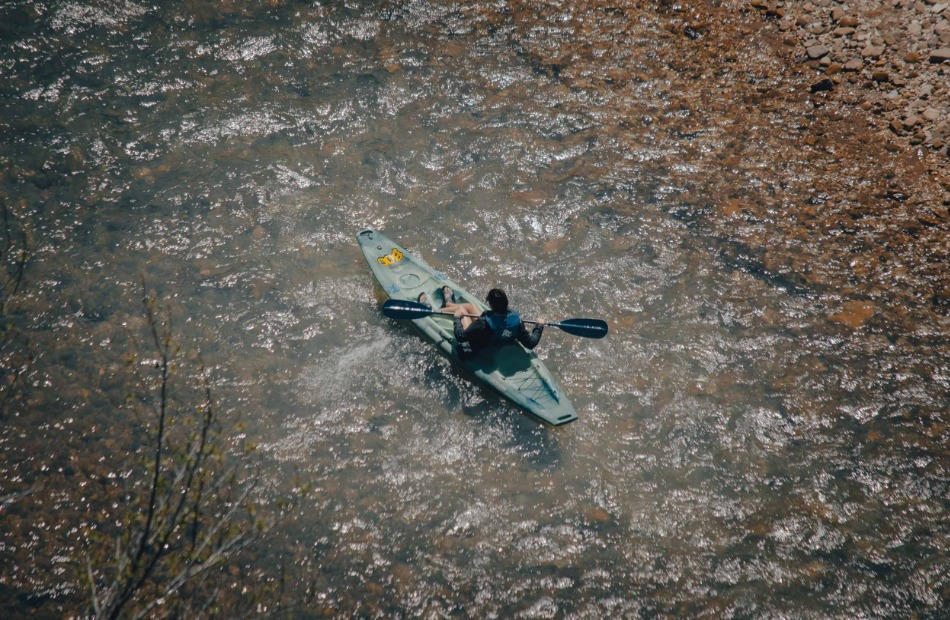 Birdseye of kayaker.