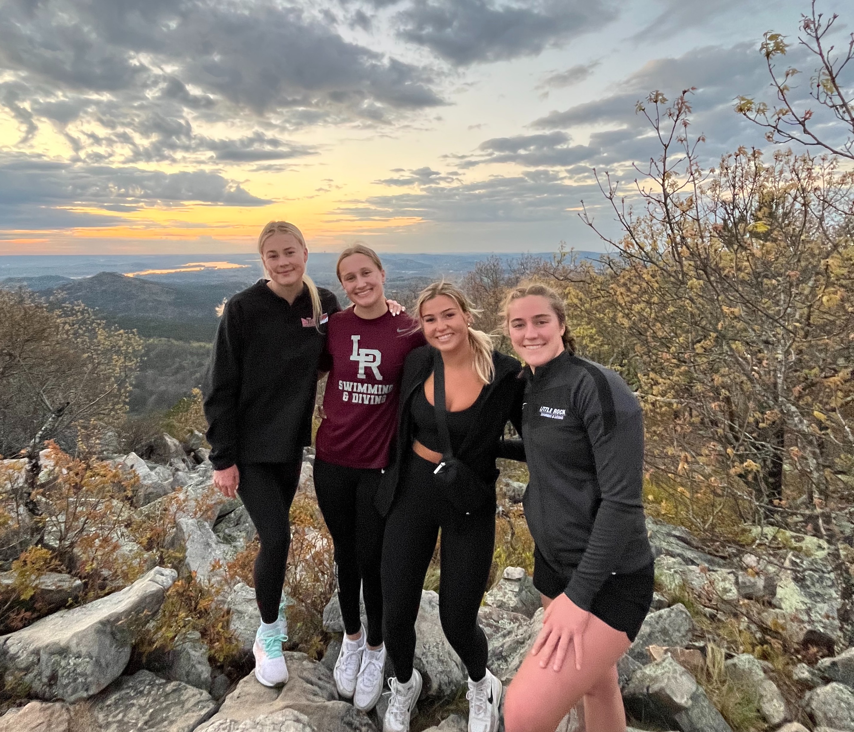 Caitlin, Lauren, Lucy, Jaelle hiked Pinnacle Mountain in Arkansas